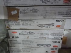 *Six Closet Organisers