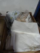 *Box of Serviettes, Wipe, Cocktail Sticks, etc.