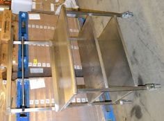 1 x Wheeled Stainless Steel Prep Table - Dimensions: 100 x 69.5 x 148cm - Ref: MC120 - CL282 - Locat