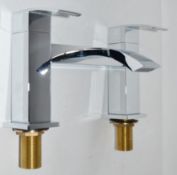 1 x Chrome Bath Filler – Used Commercial Samples - Boxed in Good Condition – Model : S03 -
