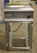 1 x Lincat Silverlink GS6 Electric Griddle - Steel Hot Plate - 240v - Includes Stand With Capacity F