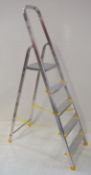 1 x Horizon 5 Tread Aluminum Platform Steps - Model 1210-005 - Lightweight and Easy to Handle, 150kg