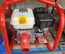 1 x Fairport PDU Concrete Poker Drive Unit Honda GX160 Petrol Metrix Coupling - CL303 - Location:
