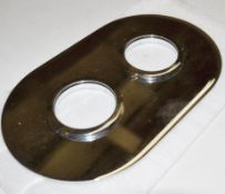 1 x Twin Hole Oval Shower Valve Cover Plate - Ref: DY115/CNP1003 - CL190 - Unused Stock - Location:
