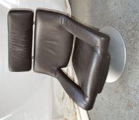 1 x Retro Captain Kirk Style Swivel Chair in Dark Brown with Slide Out Foot Rest - CL314 - Location: