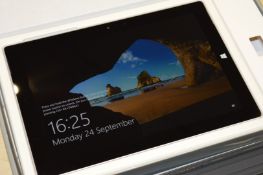 1 x Microsoft Surface 3 Wifi + LTE in Silver With Keyboard Cover and Charging Dock - Intel Atom x7-