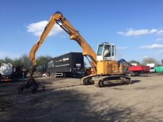 LEIBHERR SCRAP HANDLER ON TRACKS
