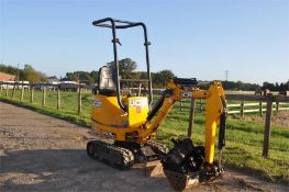 JCB 8008 CTS y2014 686 hours