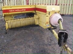New Holland 940 Baler