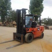 NISSAN 2005 FORKLIFT