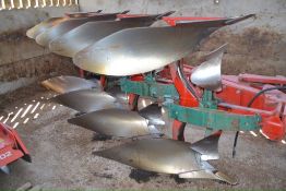 Kverneland EG85/160 4 Furrow Autoreset Plough With Rear Disc