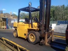 CATERPILLAR V90F Forklift