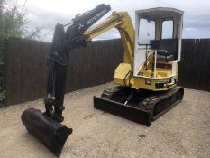 Mitsubishi MXR 35 Mini Digger