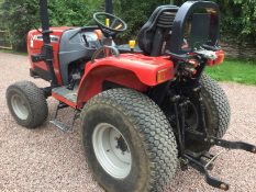 Massey Ferguson 1529 Compact Tractor