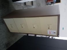 Lockable filling cabinet