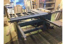 *NO RESERVE* Large English Table Saw With Traveller by Danckaerts 5KW Motor