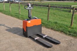 TOYOTA BT LEVIO LWE130 PEDESTRIAN ELECTRIC POWERED PALLET TRUCK