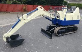 Nissan 1.5 Ton Mini Digger With 3 Buckets