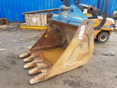 4.5Ft Bucket on 85mm pins