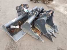 KEEN 3 Bucket Set with Quick hitch for Doosan 1.7 Tonne MACHINE 30MM PINS