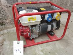Honda Powered 2.7 Kva 110v / 240v Petrol generator - Tested / In working order