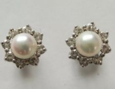 Pearl and Diamond Gold Earrings