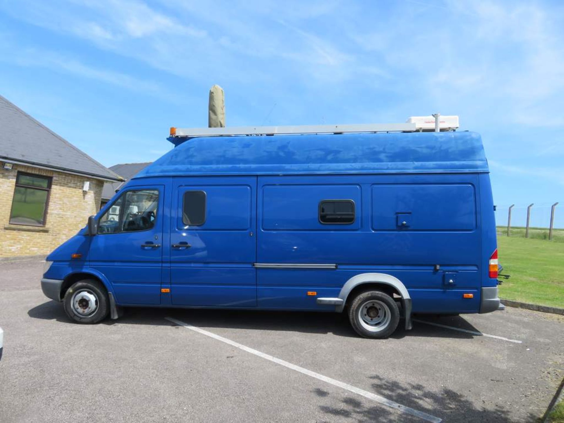 2002 Mercedes 416 CDI Sprinter Van - Twin Wheel - Image 2 of 35