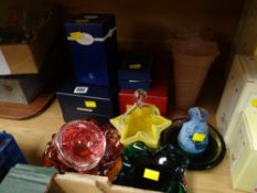 Parcel of art glass & other glassware items