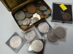 A Queen Mary Christmas 1914 WWI brass gift tin containing a quantity of Royal Commemorative crowns &