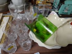 Tray of glassware & china