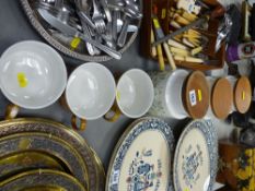 Hornsea provision containers and similar items