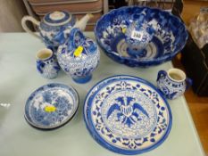 Parcel of mainly Oriental blue and white china