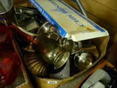 Box of EPNS and stainless steel metalware
