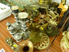 Mixed selection of ornamental metalware