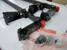Set of Paddy Hopkirk LM405/405L car roof rack bars