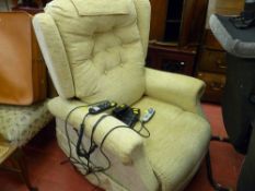 Good quality reclining electric armchair E/T