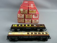 MODEL RAILWAY - Hornby Dublo two rail coaches, 4037, 4047, 4050(2), 4083, 4060, 4061, 4070, rare