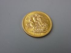 A 1965 GOLD SOVEREIGN, 8 grms