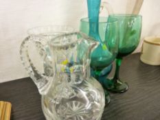 Quantity of drinking glassware etc