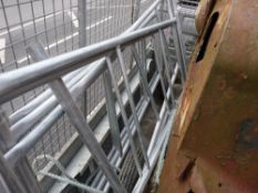 Quantity of scaffolding with castors