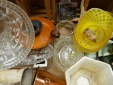 Box of mixed china, glassware etc