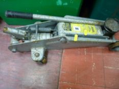 Master Mechanic hydraulic trolley jack