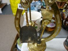 Brass horseshoe shaped fire irons set