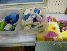 Good quantity of Lego