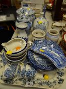 Parcel of various blue & white china including lidded ginger jar, bowls etc