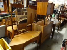 Vintage Avalon Yatton four-drawer chest of drawers together with a matching small corner mirrored