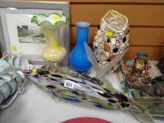 A Murano glass-style fish, glass vases etc