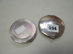 One hallmarked silver vintage ladies' compact together with another white metal believed silver
