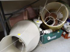 A parcel of various ceramic table lamps & shades E/T