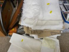 Quantity of vintage table and other linen